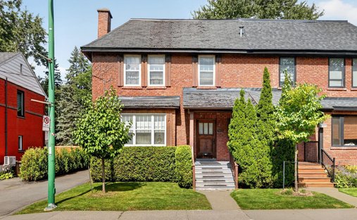 House in Hampstead, Quebec, Canada 1