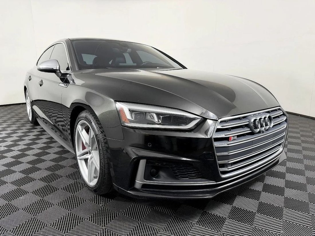 Sedan in Lynnwood, WA, United States 5 - 19108306