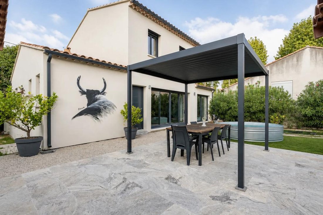 Casa en Saint-Étienne-du-Grès, Provenza-Alpes-Costa Azul, Francia 2 - 19102204