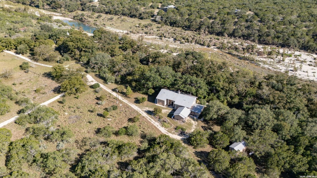 House in Uvalde, Texas, United States 2 - 19108680