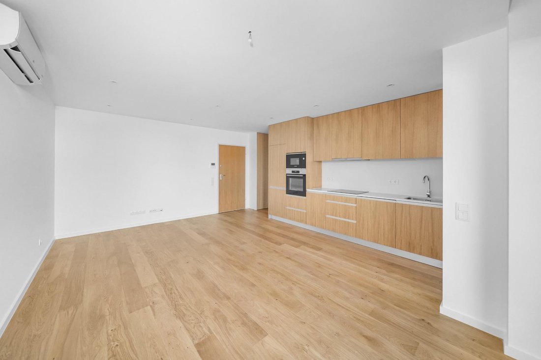 Appartamento a Matosinhos e Leca da Palmeira, Oporto, Portogallo 2 - 18547344