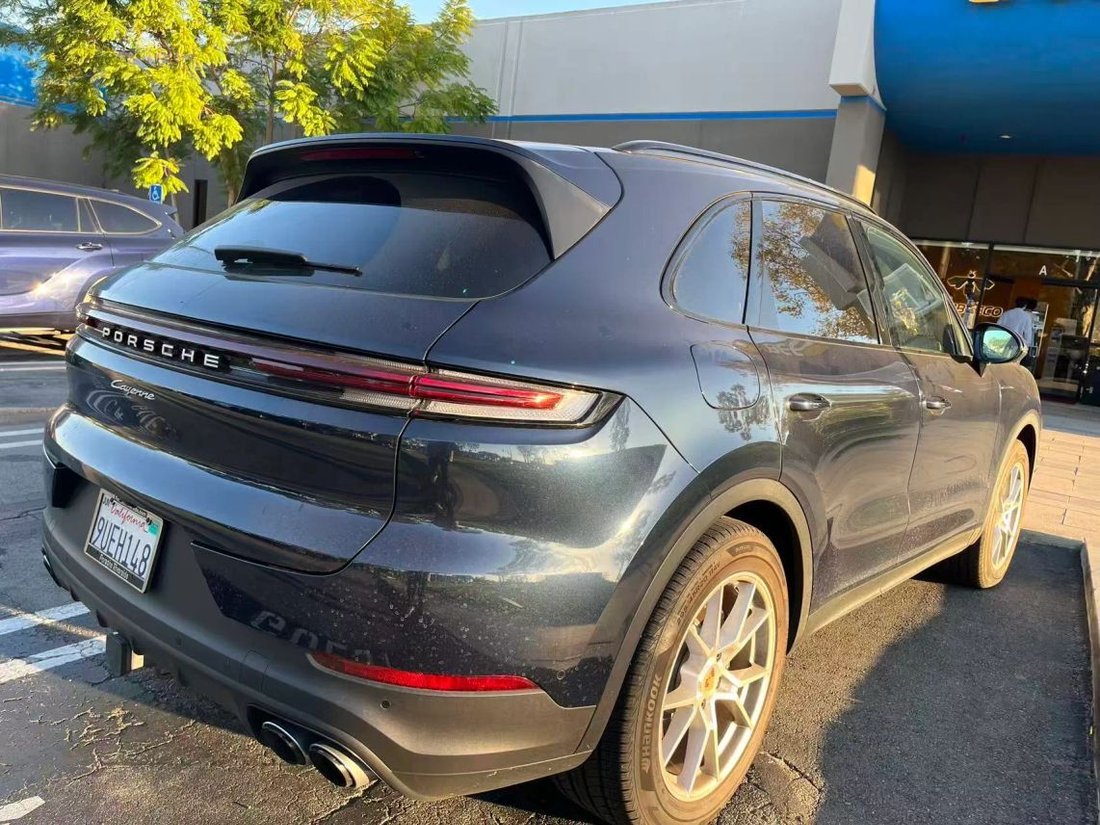 Suv in Costa Mesa, CA, United States 2 - 19108284