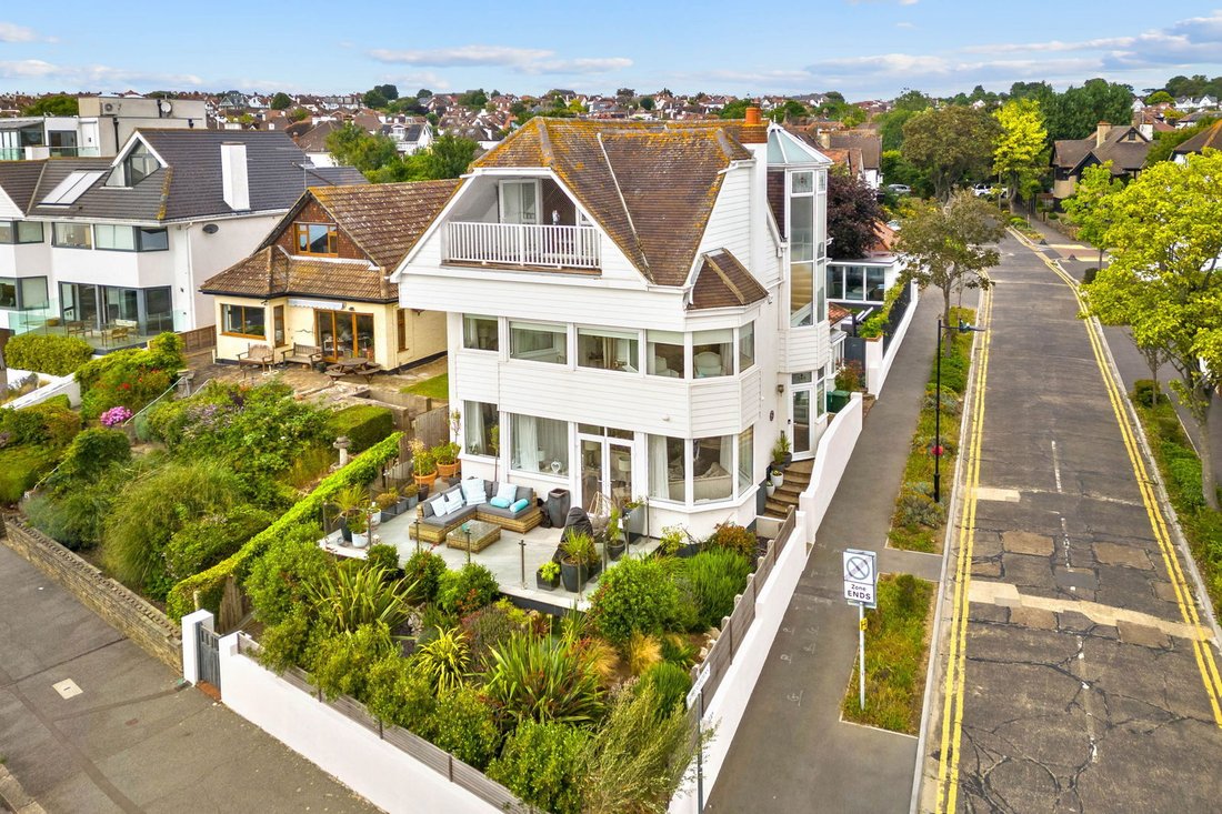 Haus in Westcliff-on-Sea, England 4 - 15446042