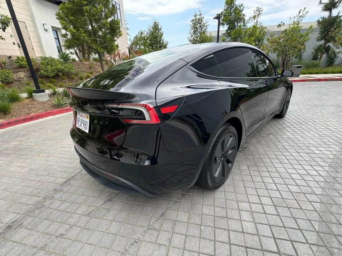 Sedan in Riverside, CA, United States 4 - 19107699