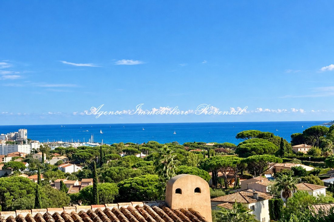 Villa en Ville-Les Saquedes-Le Bouillonnet, Sainte-Maxime, Francia 1 - 19107654
