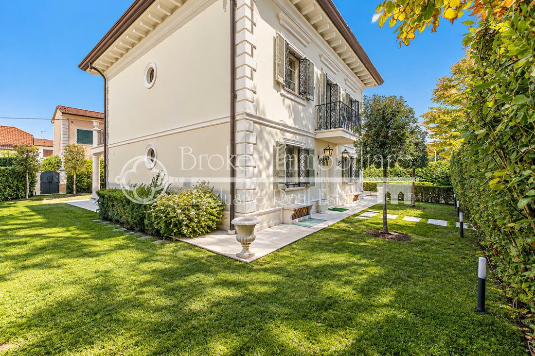 Villa in Centro, Forte dei Marmi, Tuscany 5 - 19107954