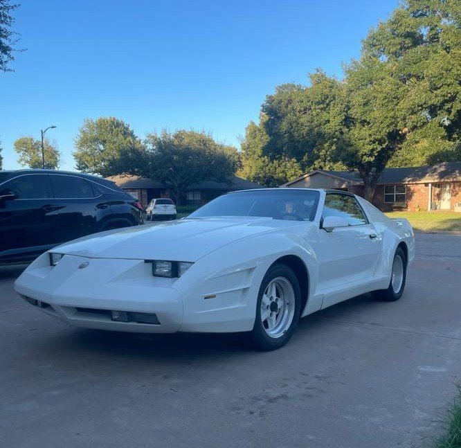 Coupe in Glendale, United States 2 - 19107036
