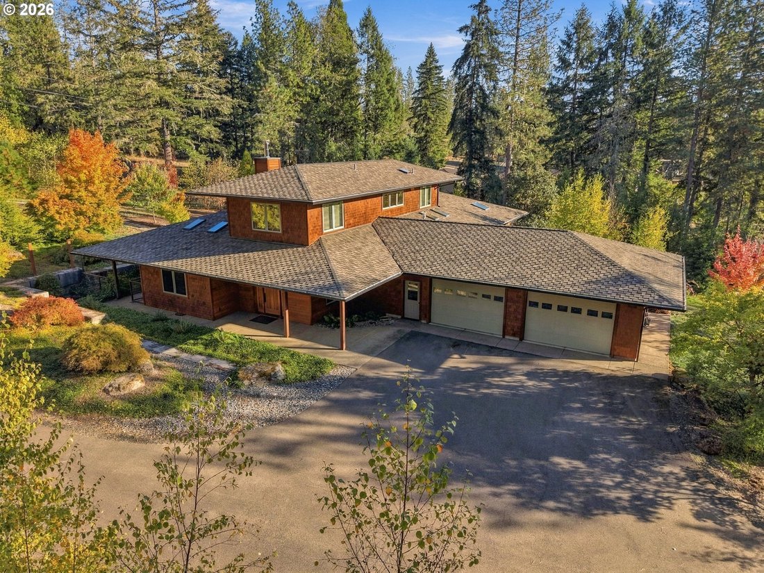 House in Roseburg, Oregon, United States 1 - 19108480