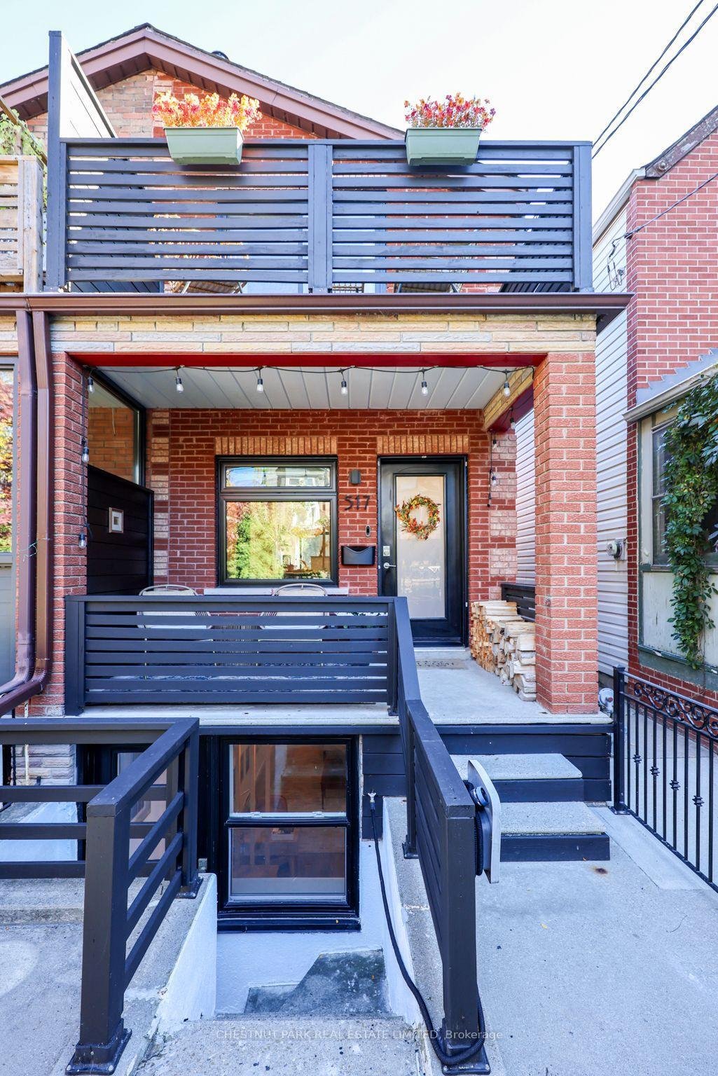 House in Toronto, Ontario, Canada 3 - 19108132