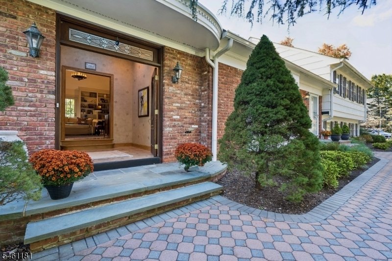 House in Millburn Twp., New Jersey, United States 3 - 19108584