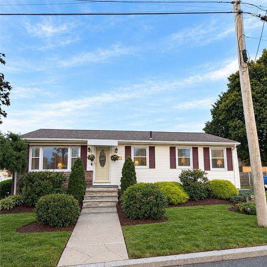 House in Cranston, Rhode Island, United States 1 - 19106792