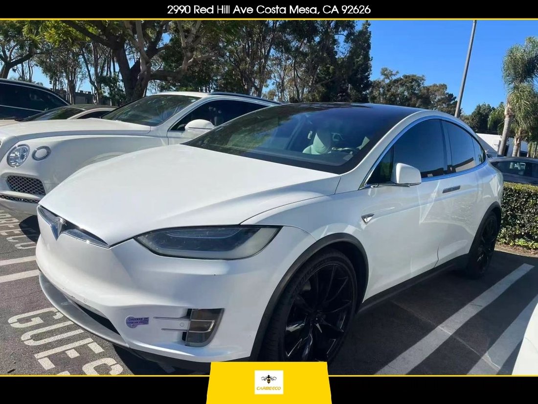 Suv in Costa Mesa, CA, United States 1 - 19108275
