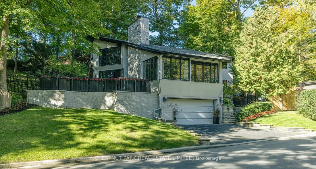 House in Toronto, Ontario, Canada 1 - 19108137