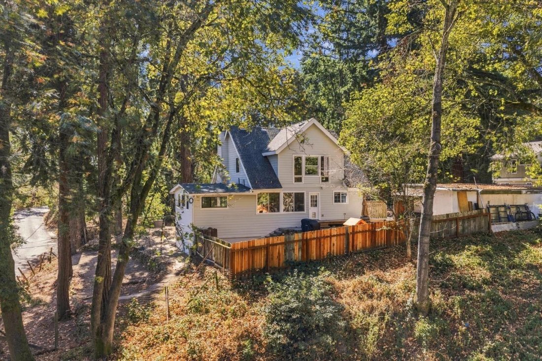 House in Los Gatos, California, United States 1 - 19107125