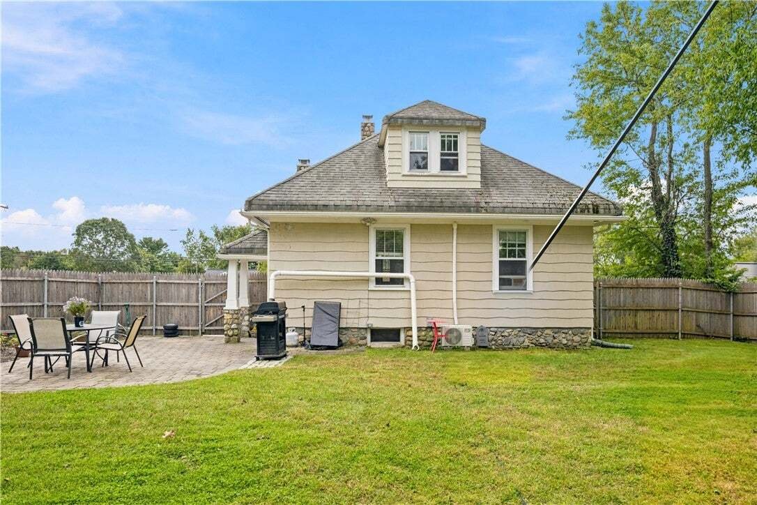 House in Warwick, Rhode Island, United States 5 - 19106799