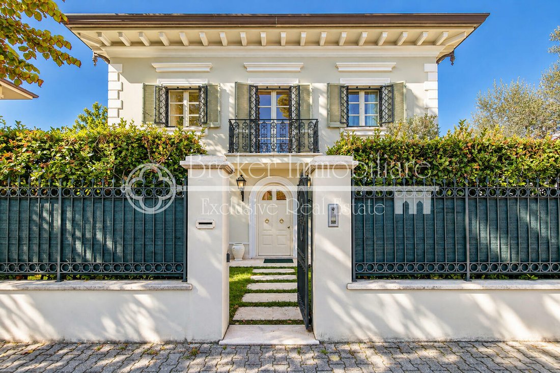 Villa in Centro, Forte dei Marmi, Tuscany 1 - 19107954