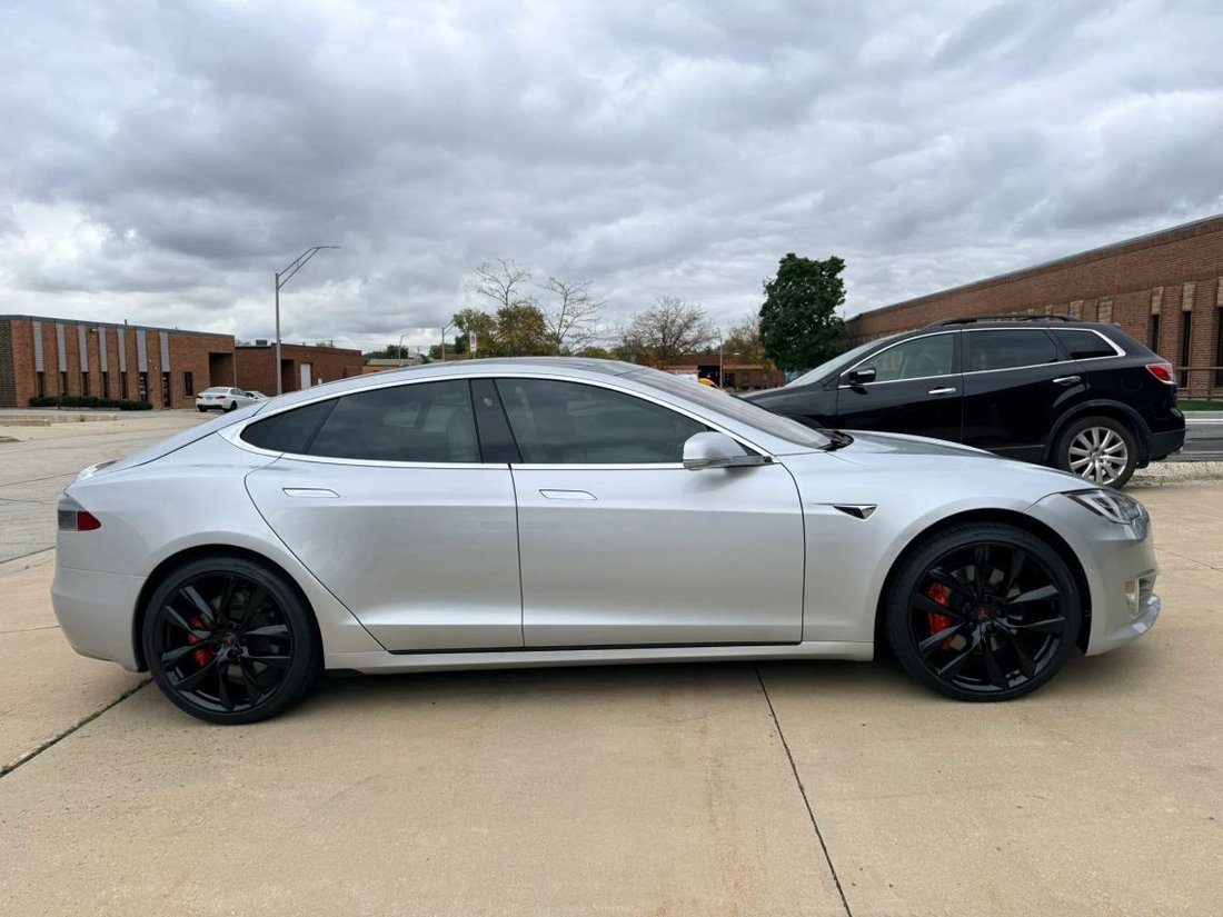 Sedan in Addison, IL, United States 4 - 19108328
