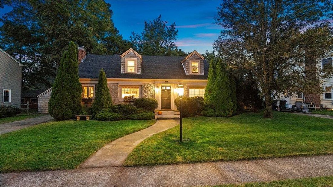 House in Warwick, Rhode Island, United States 1 - 19106797