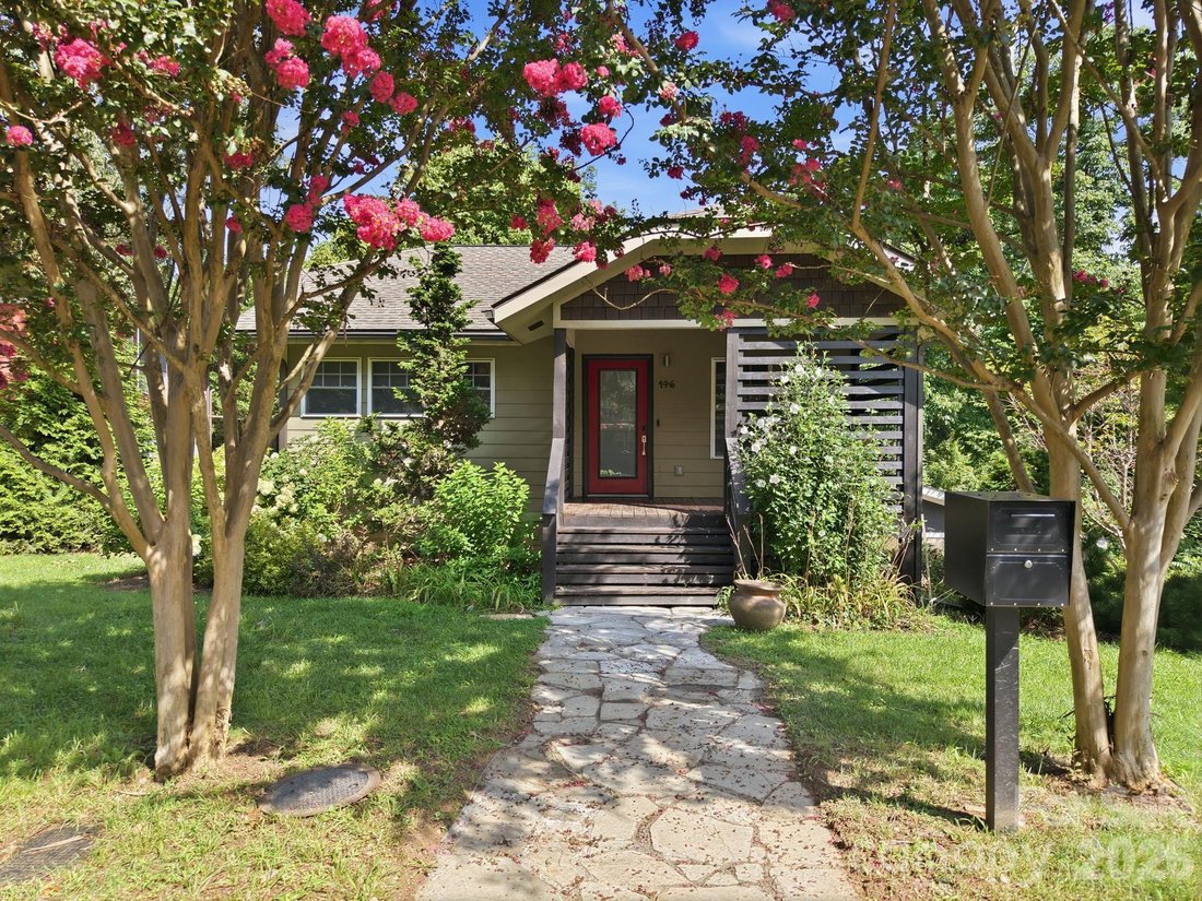 Casa en Asheville, Carolina del Norte, Estados Unidos 3 - 19107463