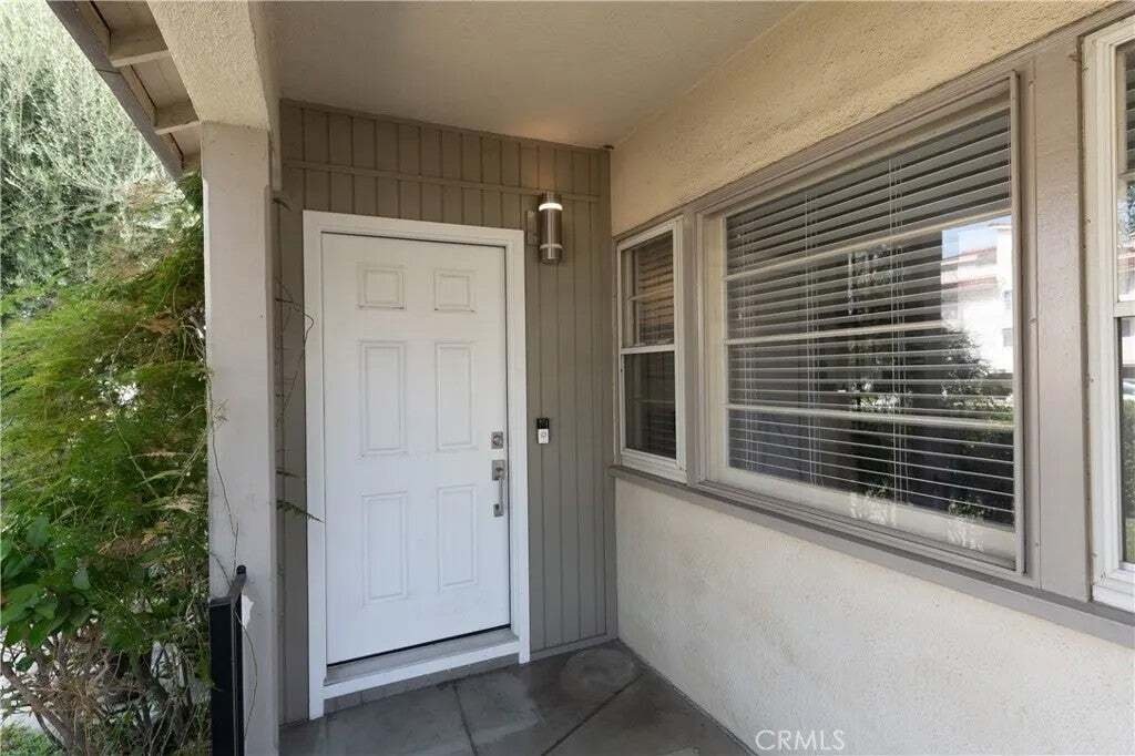 Los Angeles, California, United States 4 - 19107408