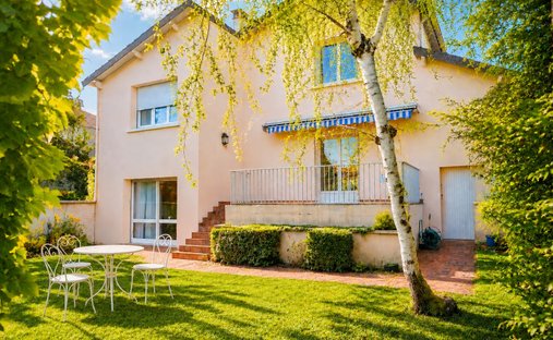 Villa in Les Joncs Marins-Fosse Moreau, Le Perreux-sur-Marne, Frankreich 1