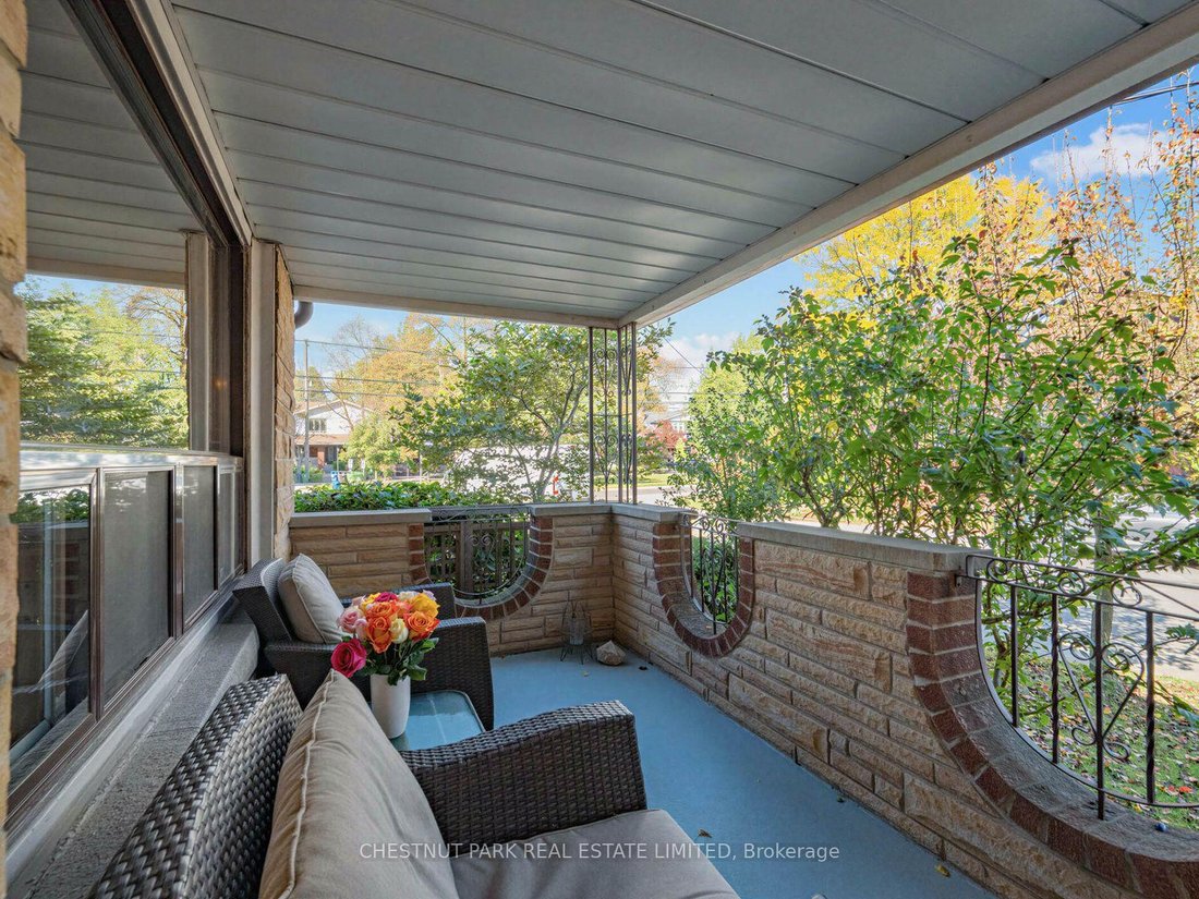 House in Toronto, Ontario, Canada 2 - 19108118