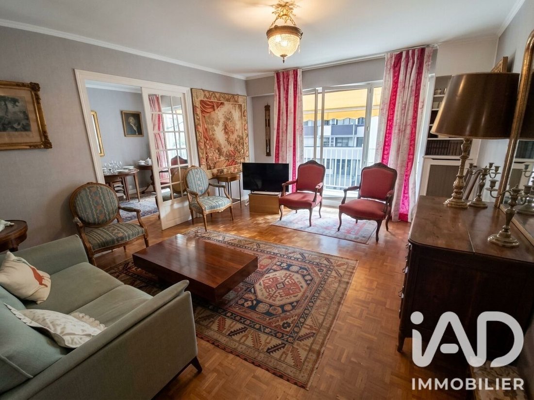 Appartamento a Dupleix-Motte Picquet, Paris 15e Arrondissement, Parigi 2 - 19109114
