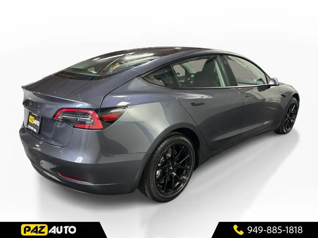 Sedan in Laguna Hills, CA, United States 5 - 19108256
