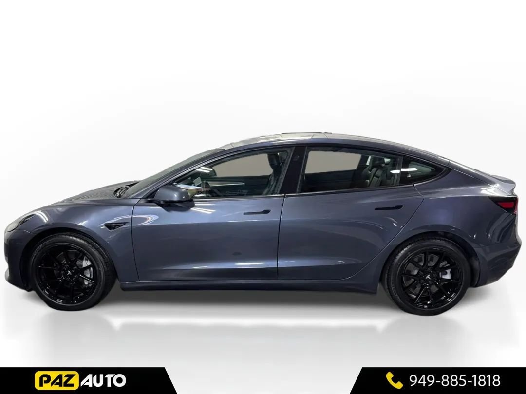 Sedan in Laguna Hills, CA, United States 2 - 19108256