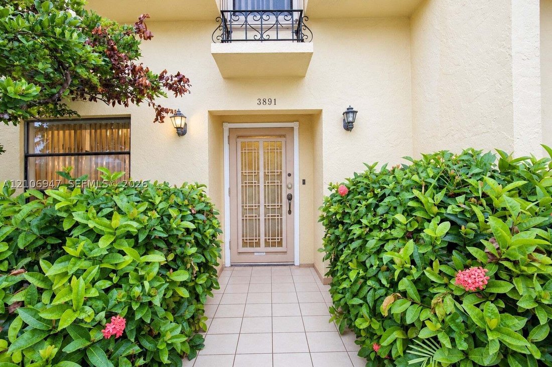 Townhouse in Golden Beach, Florida, United States 1 - 19106898