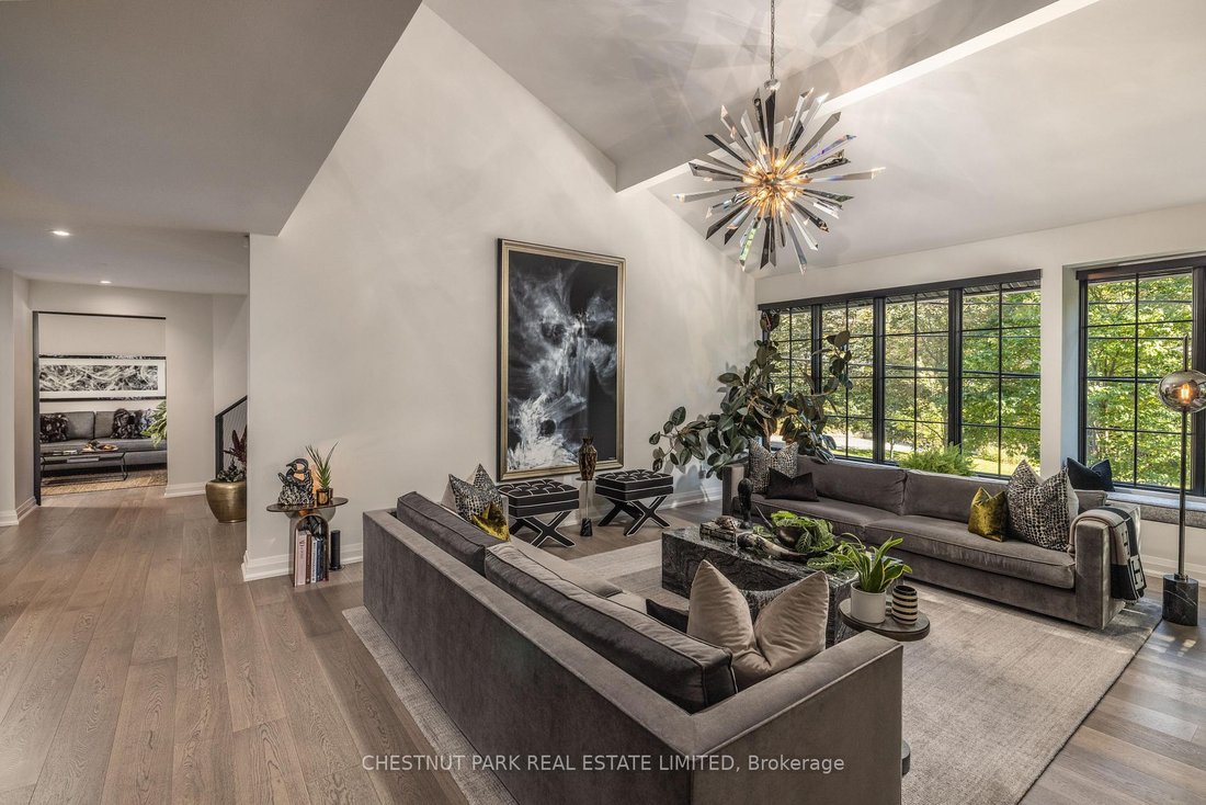 House in Toronto, Ontario, Canada 3 - 19108137