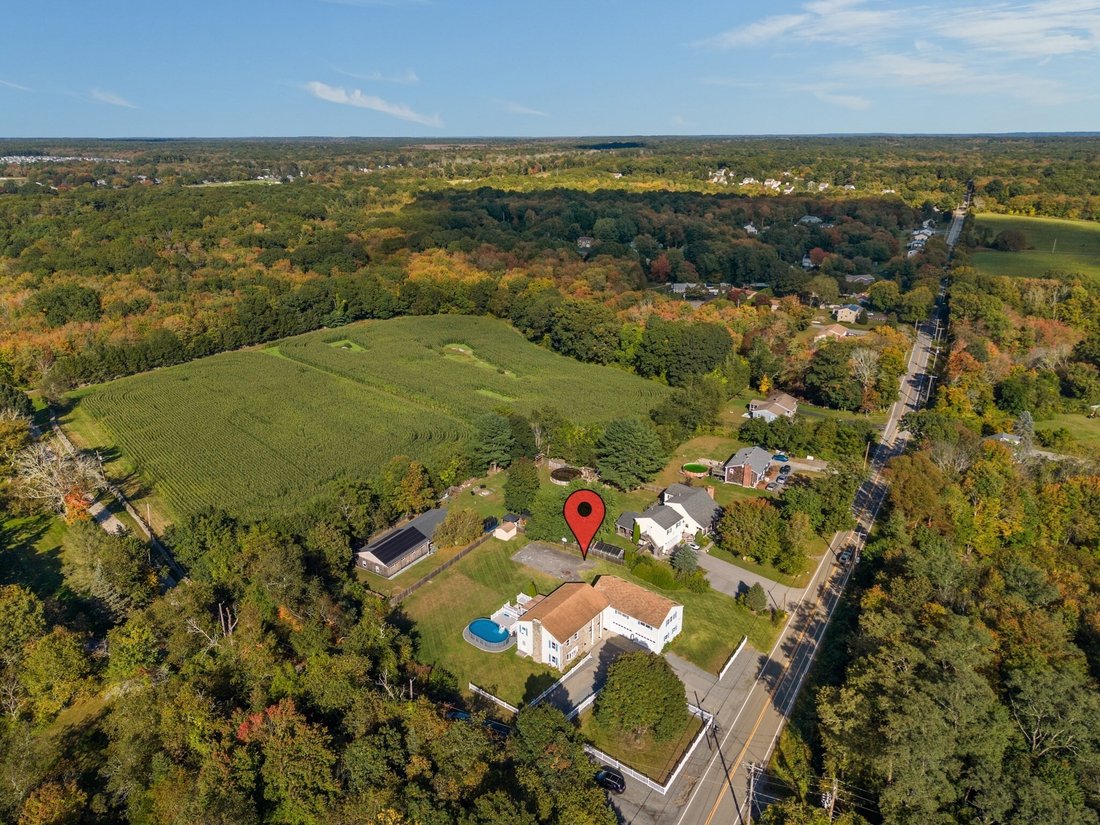 House in Swansea, Massachusetts, United States 1 - 19108818