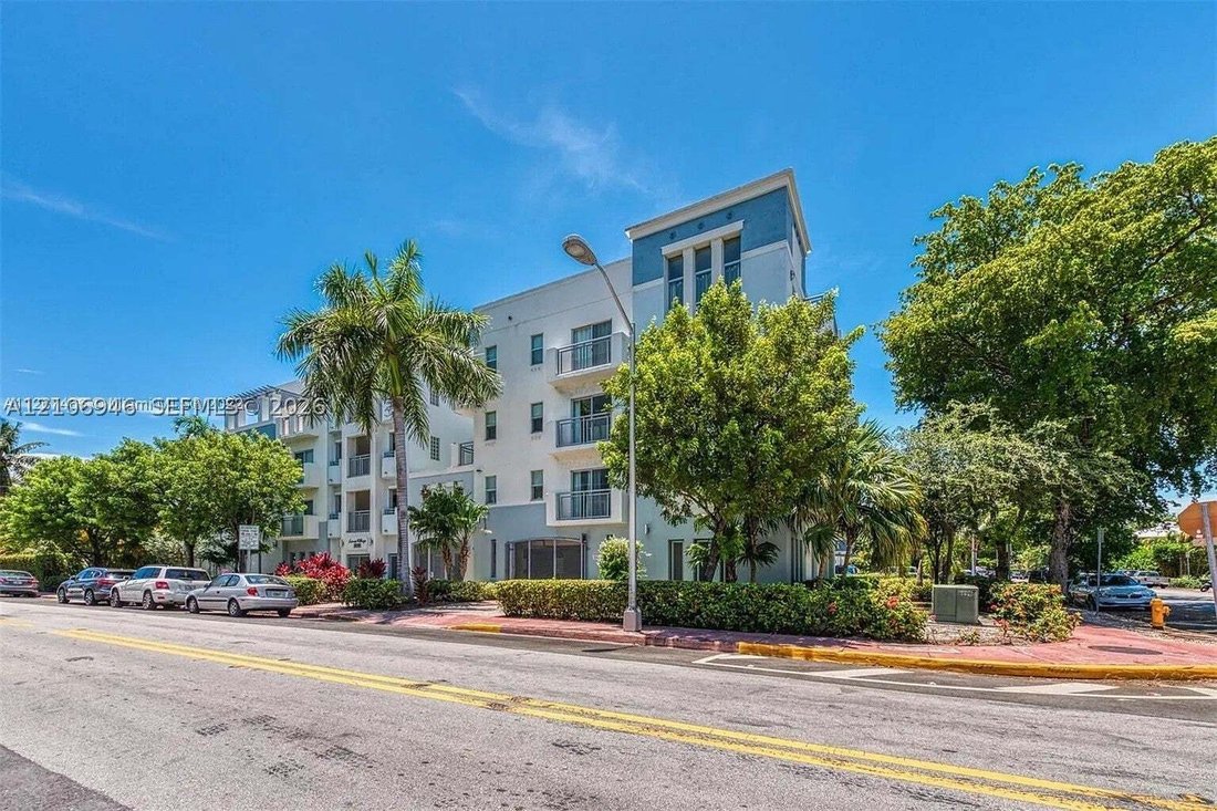 Condo in Miami Beach, Florida, United States 4 - 19106892