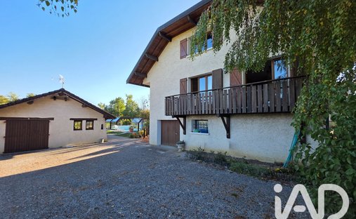 Haus in Lovagny, Auvergne-Rhone-Alpen, Frankreich 1