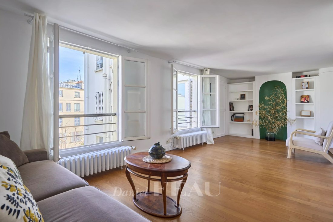 Apartment in Odéon, Paris 6e Arrondissement, Paris 4 - 19107284