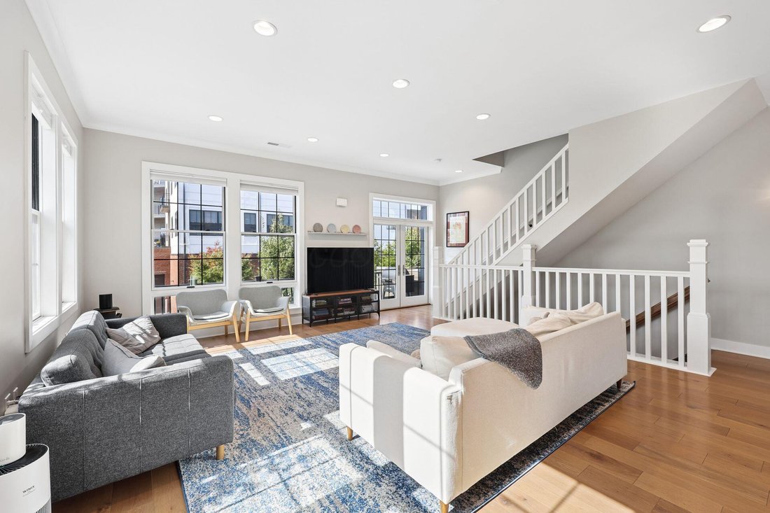 Condo in Columbus, Ohio, United States 5 - 19107109