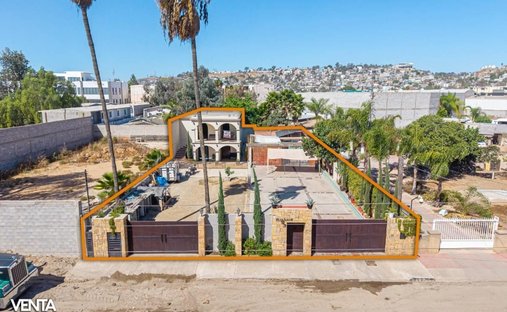 Land in Tijuana, Baja California, Mexiko 1