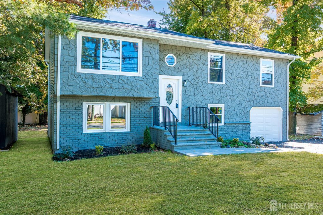 House in Woodbridge Township, New Jersey, United States 3 - 19093311