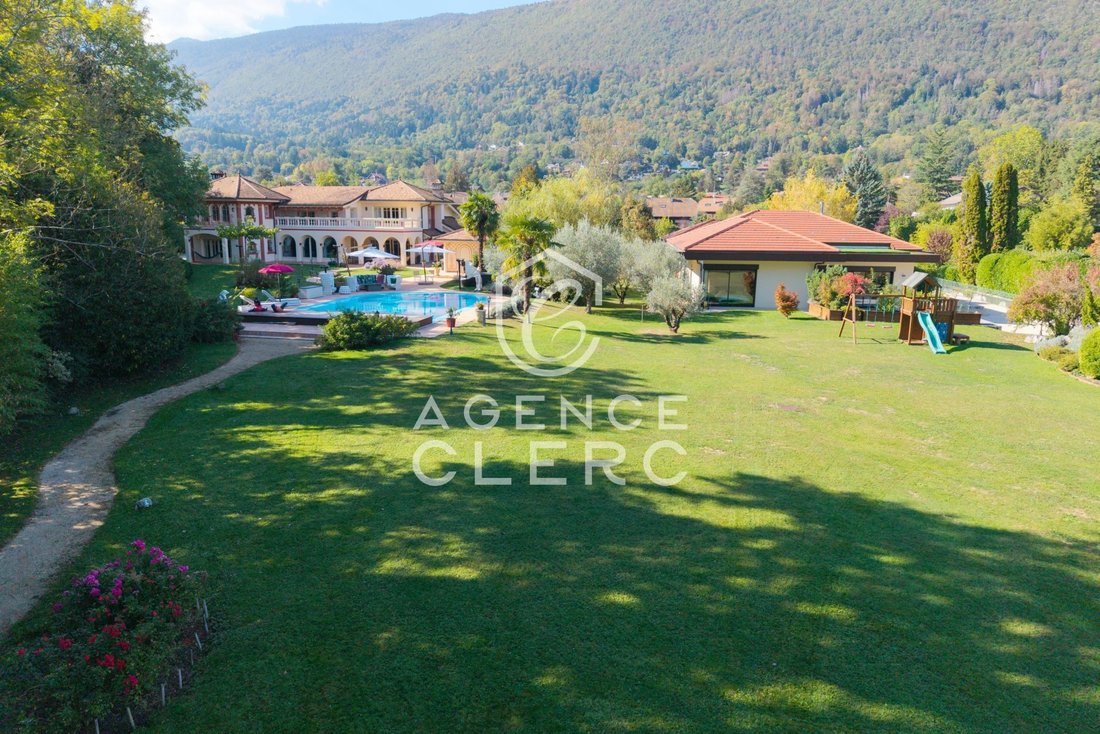 Villa in Sévrier, Auvergne-Rhone-Alpen, Frankreich 5 - 19108013