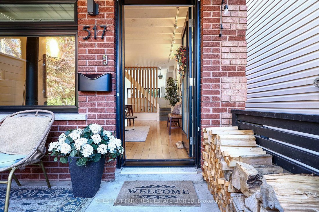 House in Toronto, Ontario, Canada 1 - 19108132