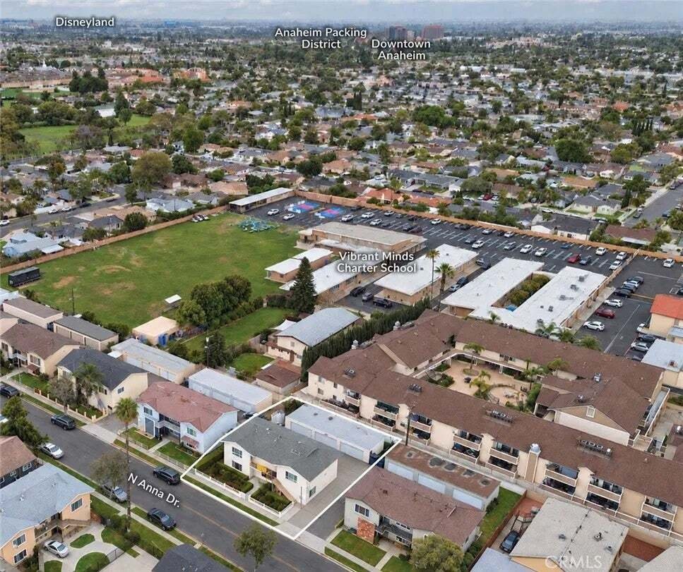Andere in Anaheim, Kalifornien, Vereinigte Staaten 2 - 19107405