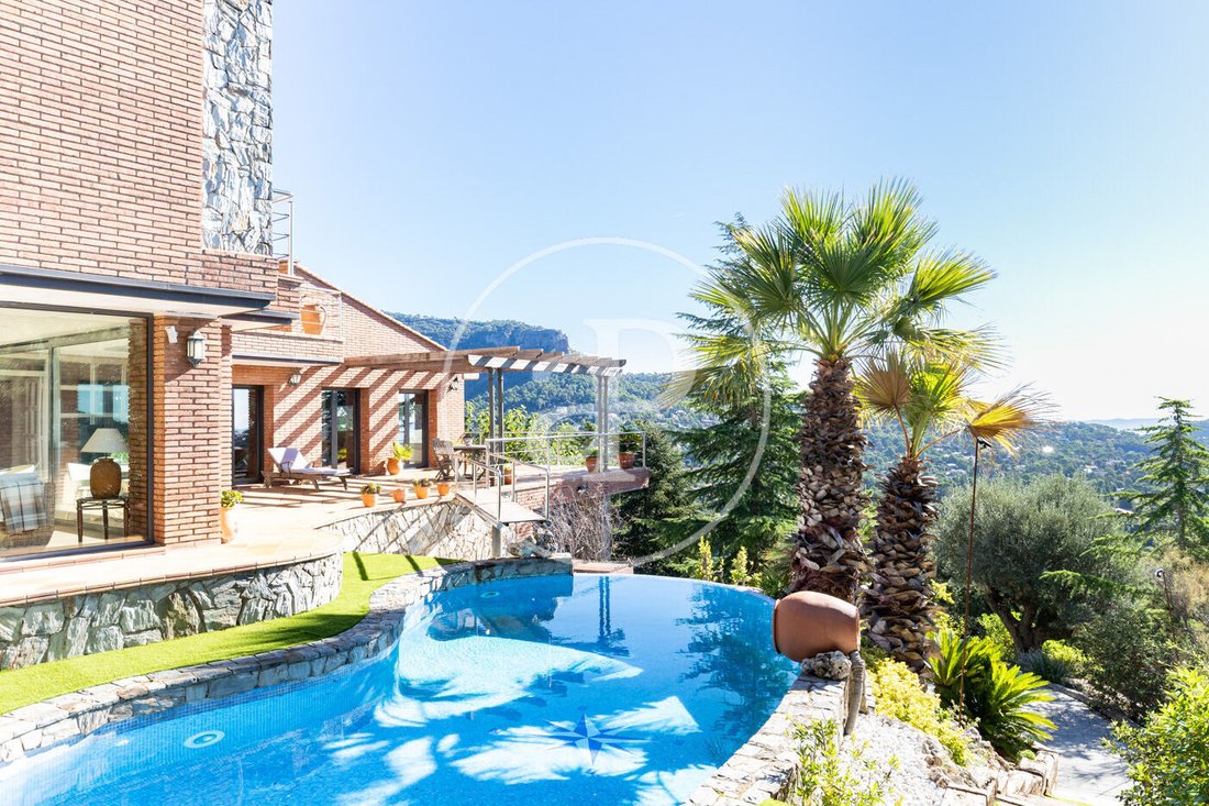 Villa in Eixample, Barcelona, Spain 4 - 19107611