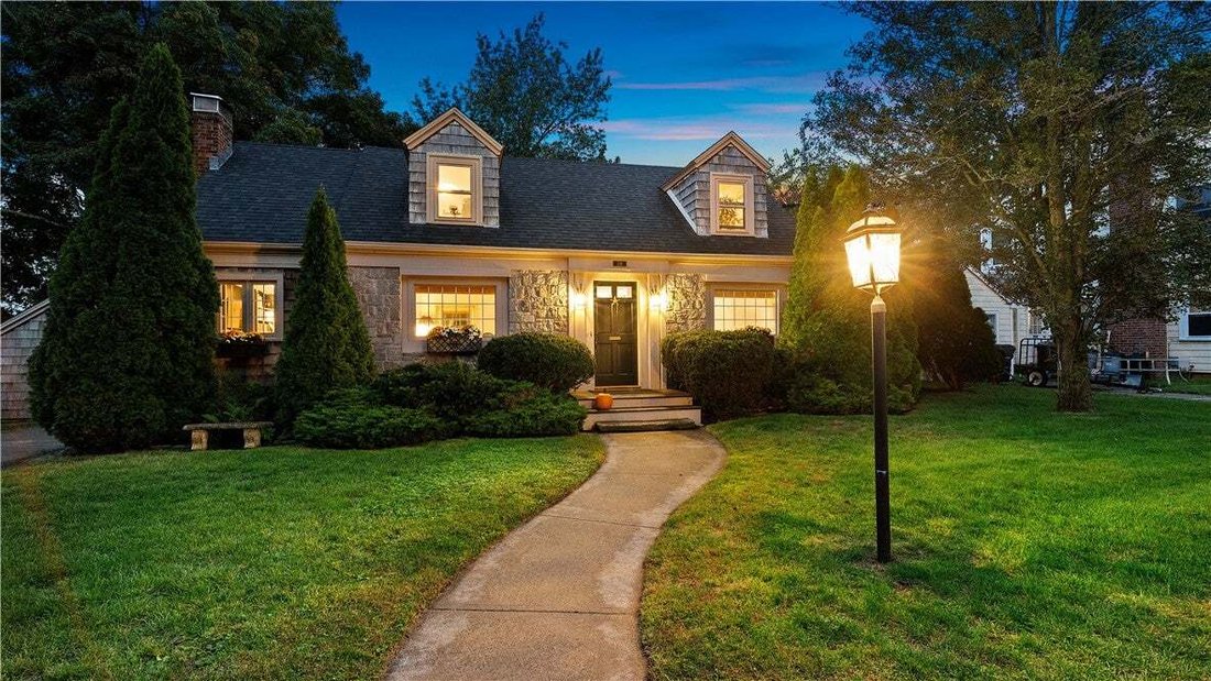 House in Warwick, Rhode Island, United States 2 - 19106797