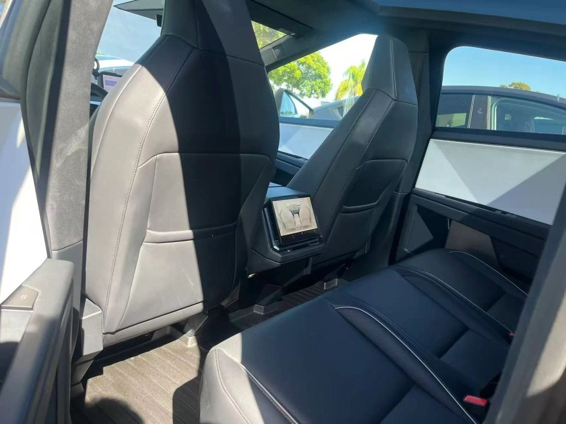 Pickup in Costa Mesa, CA, United States 4 - 19105729