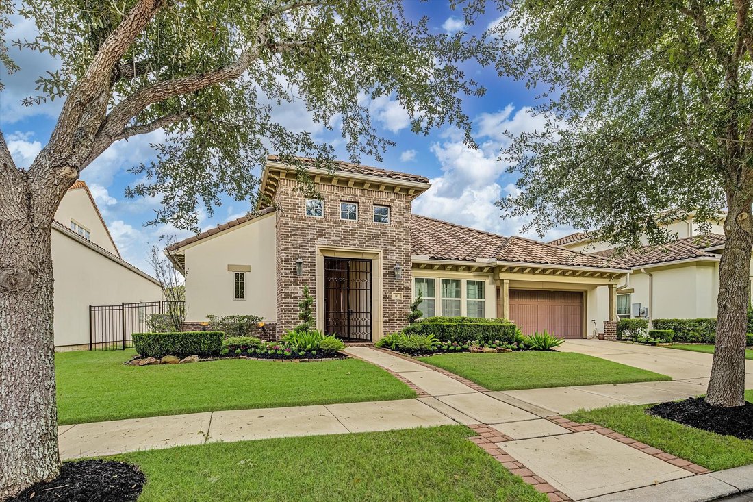 House in Sugar Land, Texas, United States 2 - 19106853