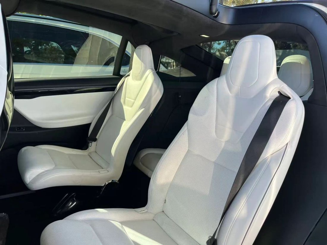 Suv in Costa Mesa, CA, United States 4 - 19108275