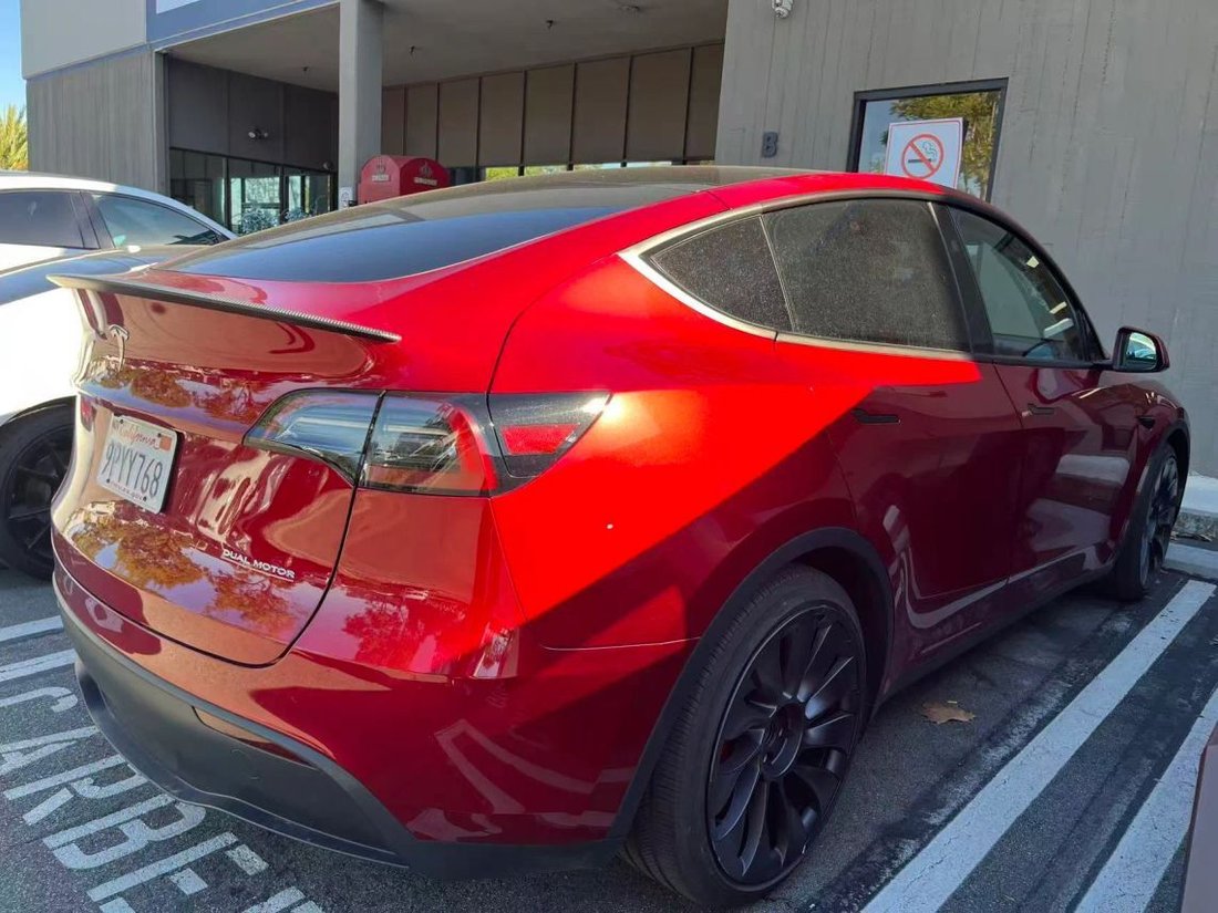 Suv in Costa Mesa, CA, United States 2 - 19108270