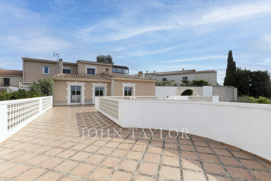 Villa in Le Village-L'Esperon, Sausset-les-Pins, France 4 - 19107474