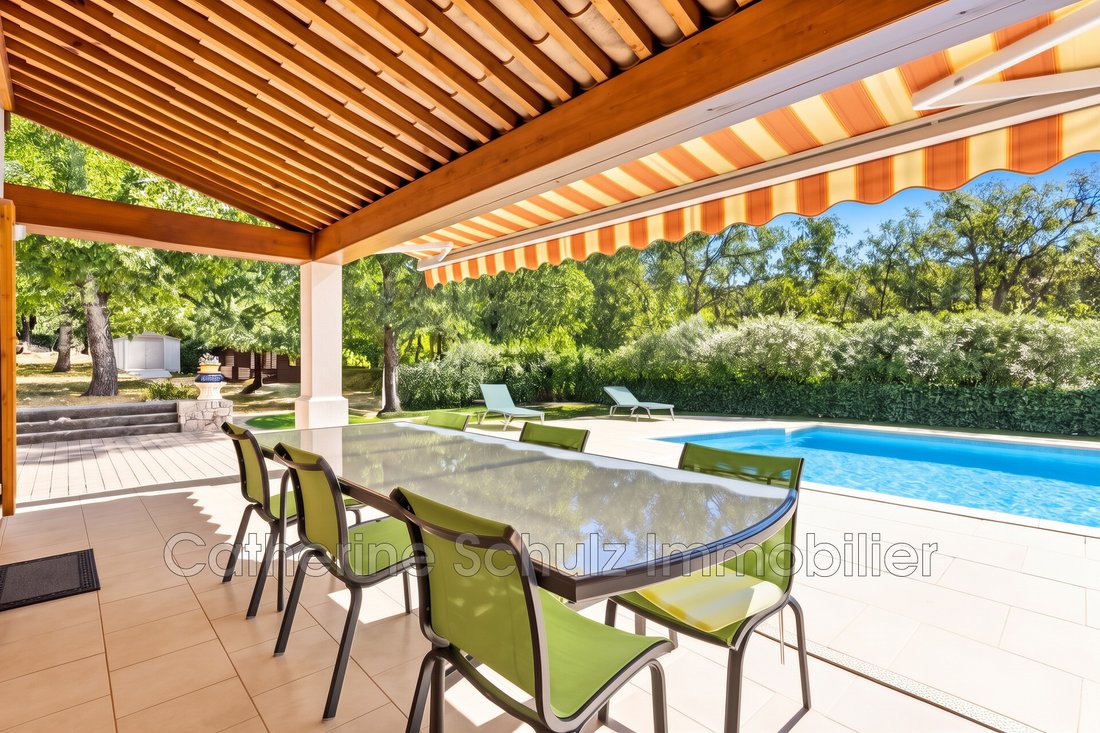 Villa in Saint-Paul-en-Forêt, Provence-Alpes-Côte d'Azur, France 2 - 19107660