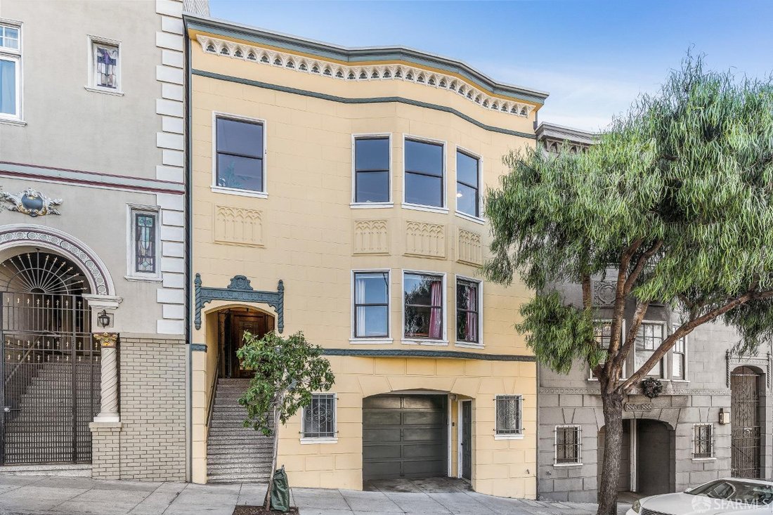 San Francisco, California, United States 2 - 19106826